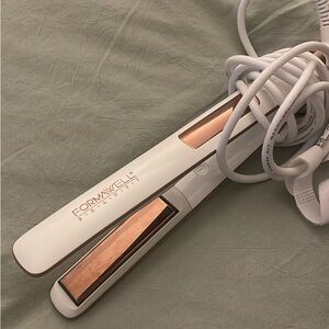 White and Gold Hair Straightener